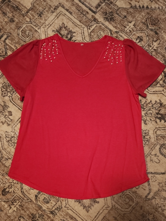 Tops - Women's XL Hot Pink V-Neck Pearl-Accent Top. Like New